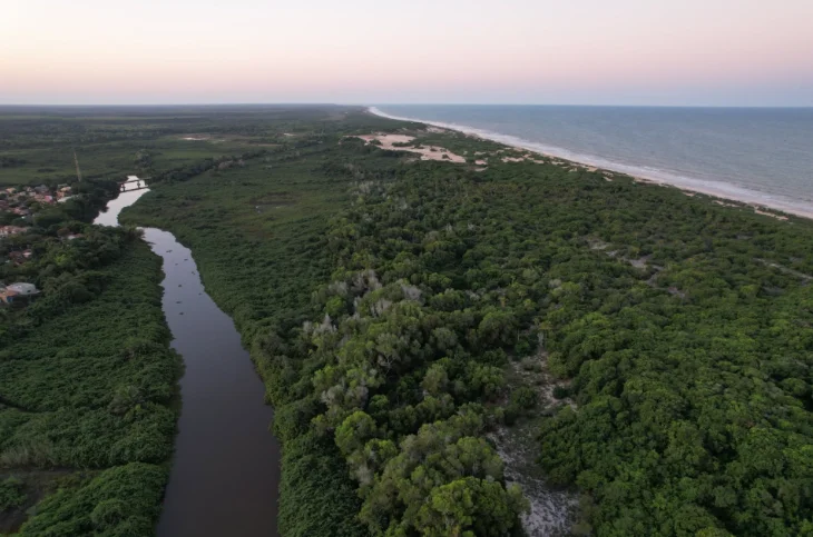 Praia de Itaúnas, em Conceição da Barra, Espírito Santo